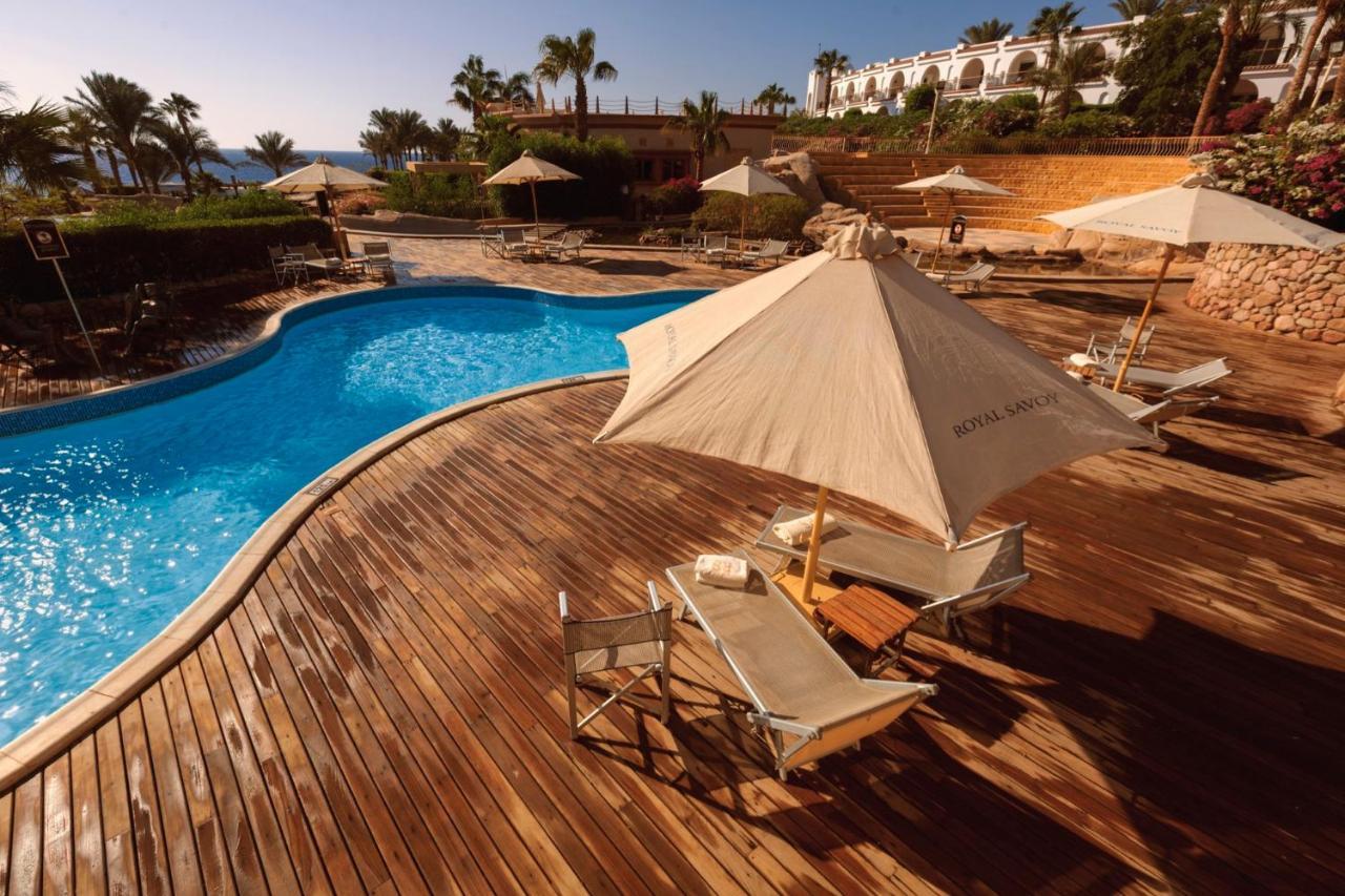 Hotel Royal Savoy Sharm El Sheikh Exterior foto The pool at the hotel