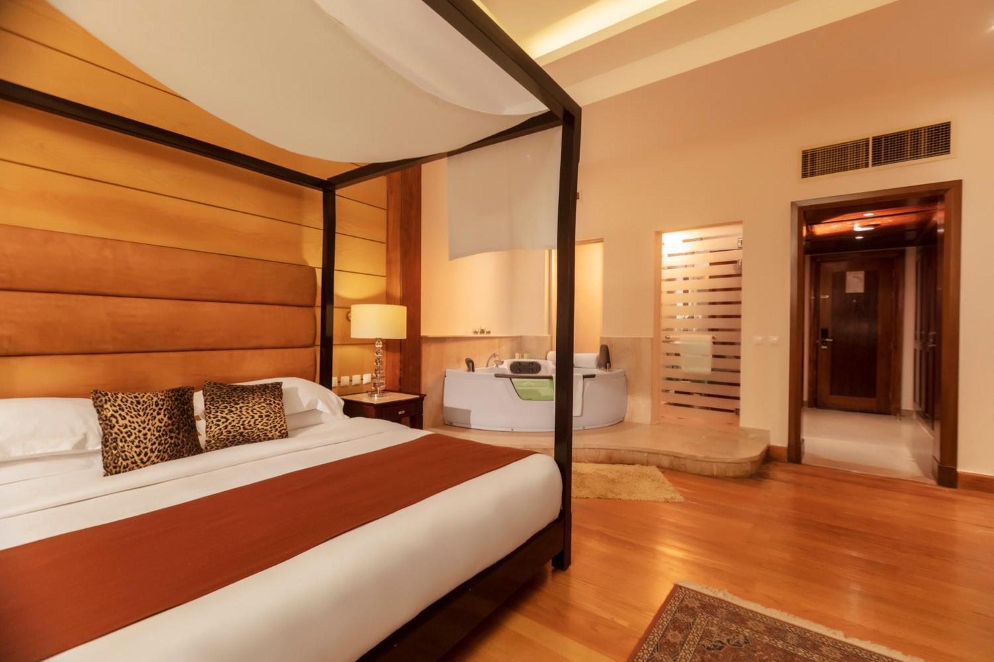 Hotel Royal Savoy Sharm El Sheikh Exterior foto A suite at the Taj Mahal Palace, Mumbai